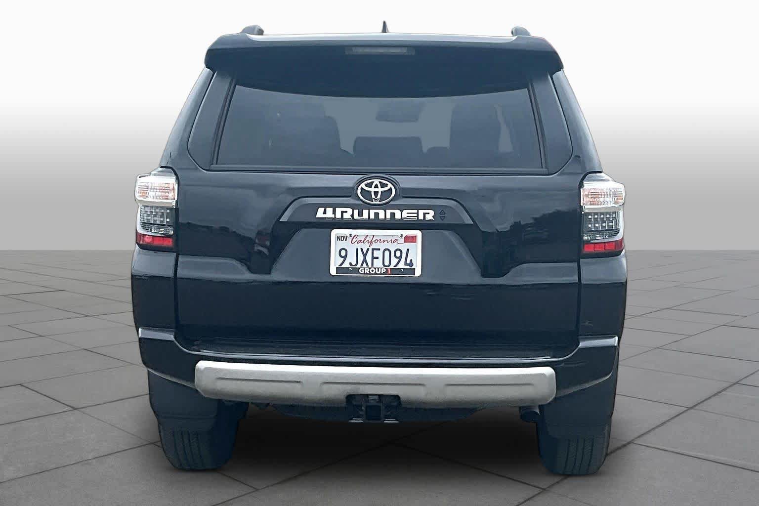 Used 2023 Toyota 4Runner TRD Off-Road Premium w/ Moonroof Package AWD/4WD image 4