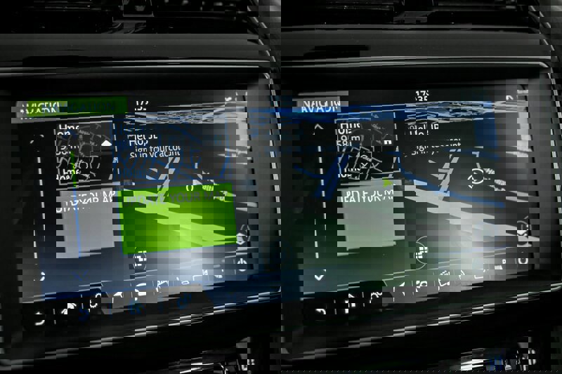 Used 2017 Jaguar F-PACE Prestige image 33