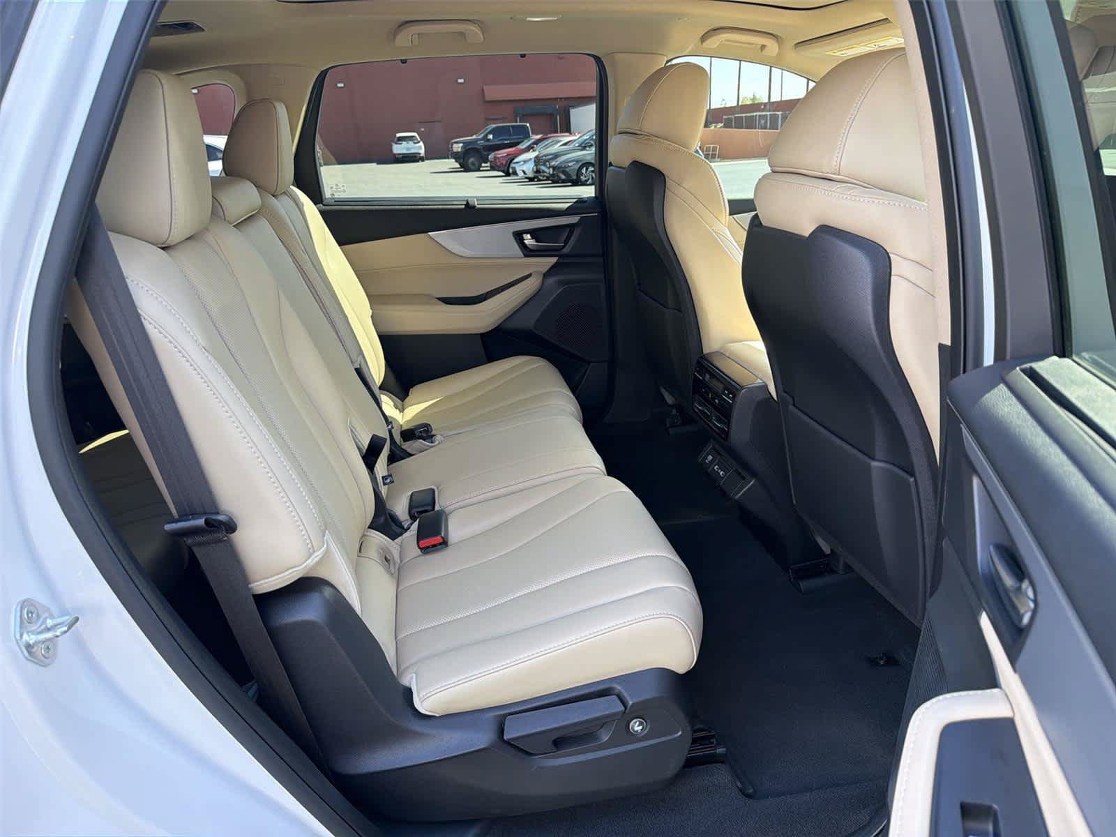 Used 2023 Acura MDX w/ Technology Package FWD image 14