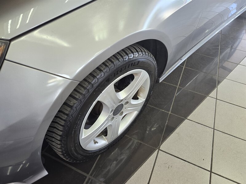 Used 2014 Mercedes-Benz E 350 4MATIC Sedan image 38