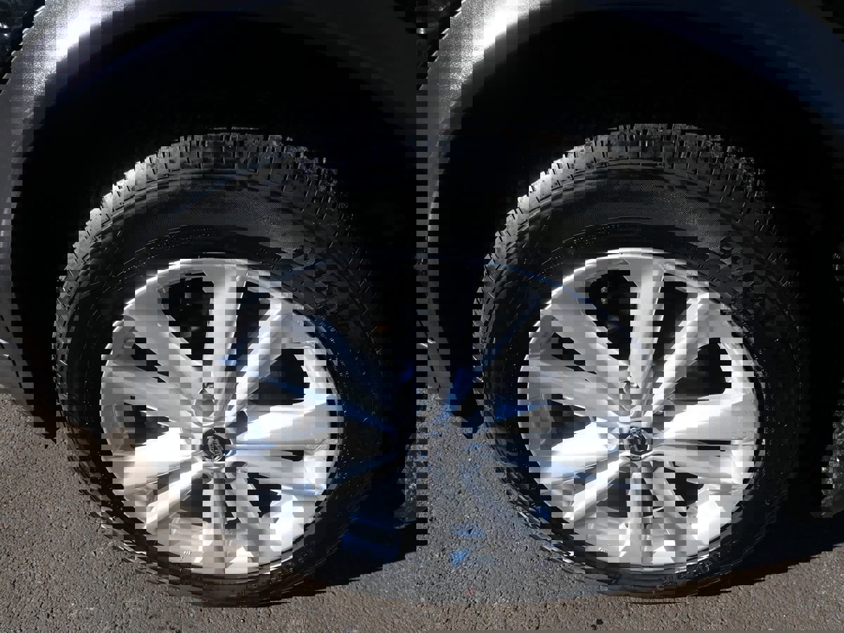 Used 2019 Nissan Rogue Sport SV w/ All-Weather Package image 29