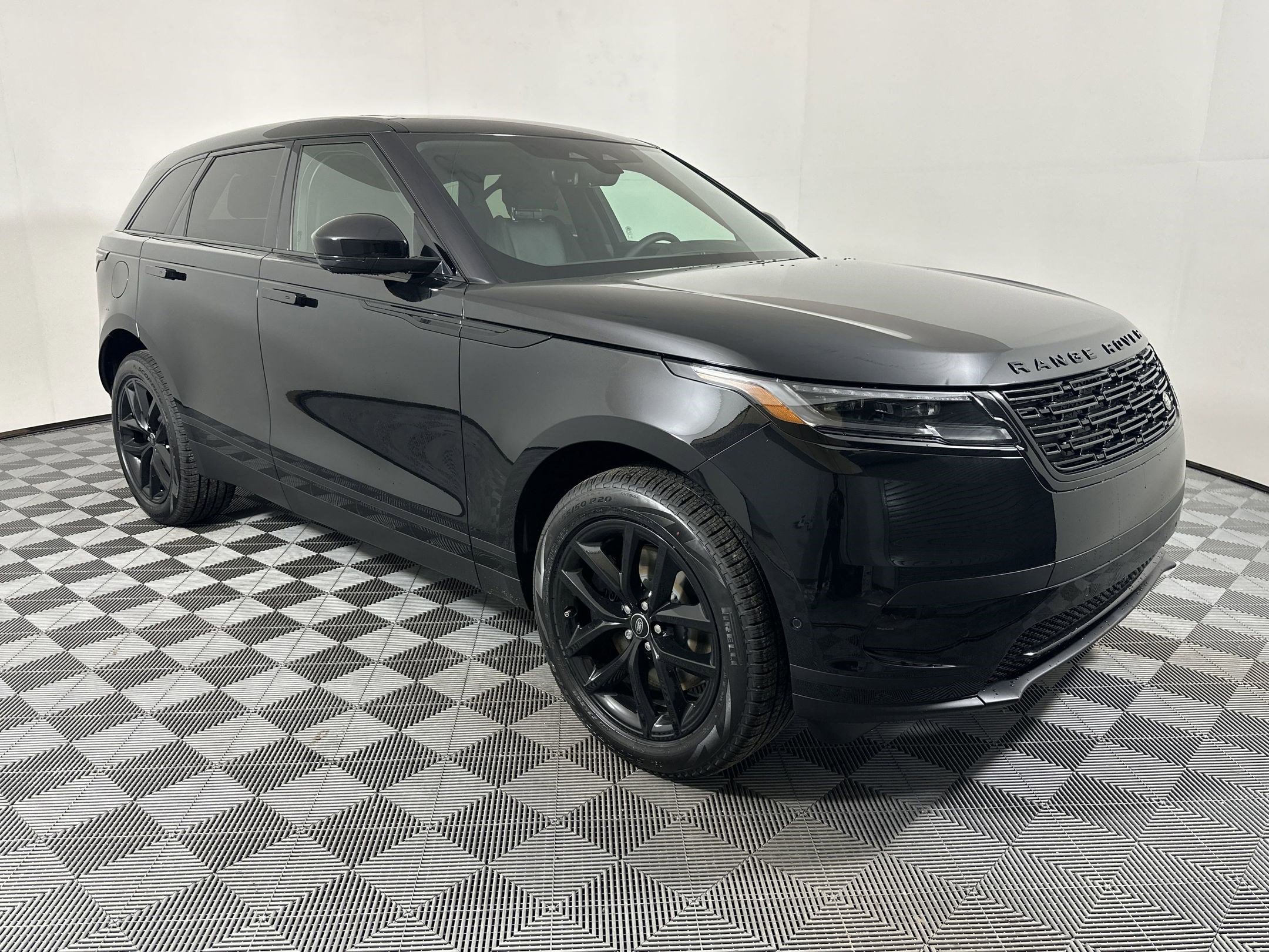 New 2026 Land Rover Range Rover Velar S image 6