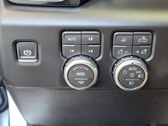 Used 2026 GMC Sierra 2500 AT4 AWD/4WD image 13