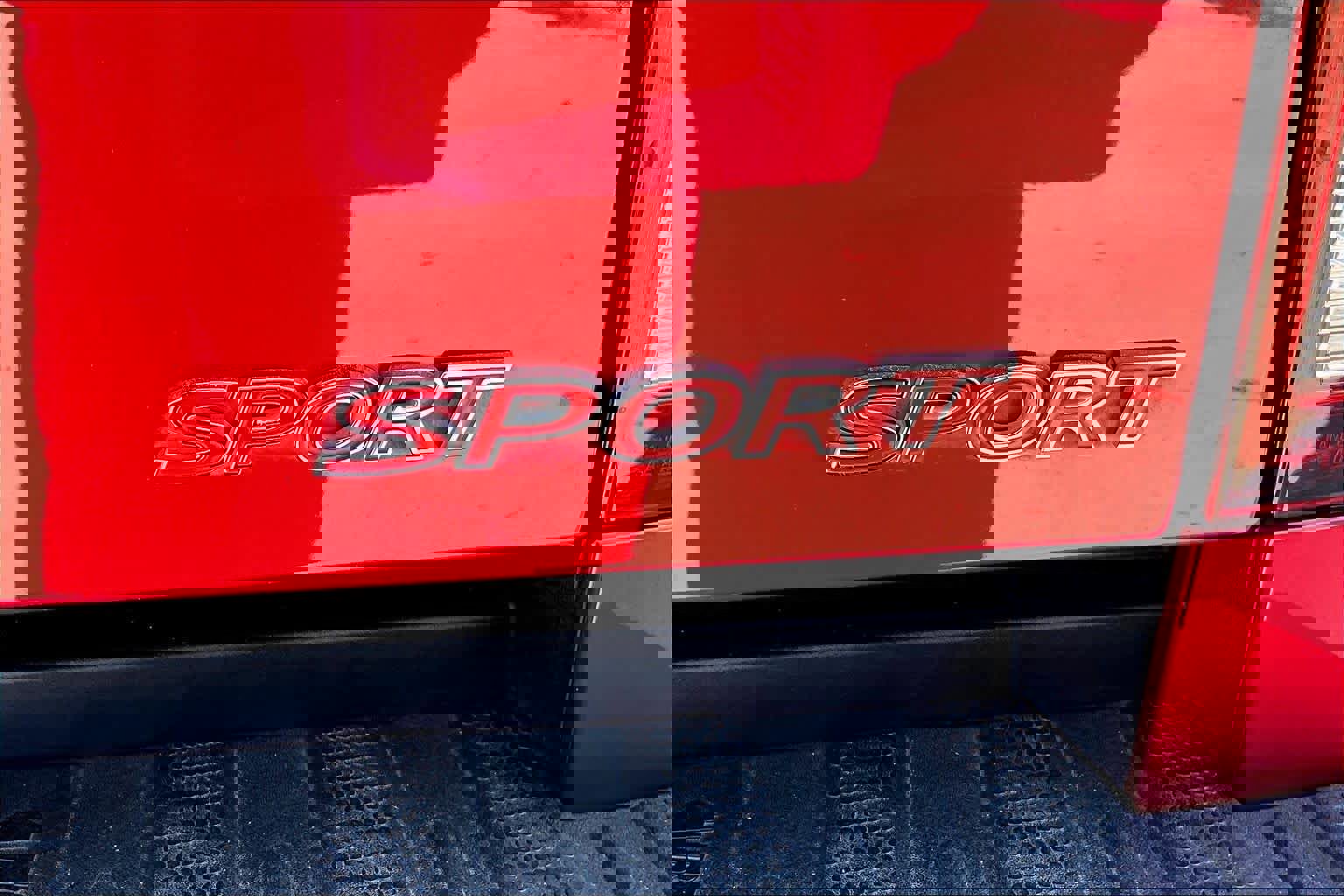 Used 2024 Honda Ridgeline Sport image 10