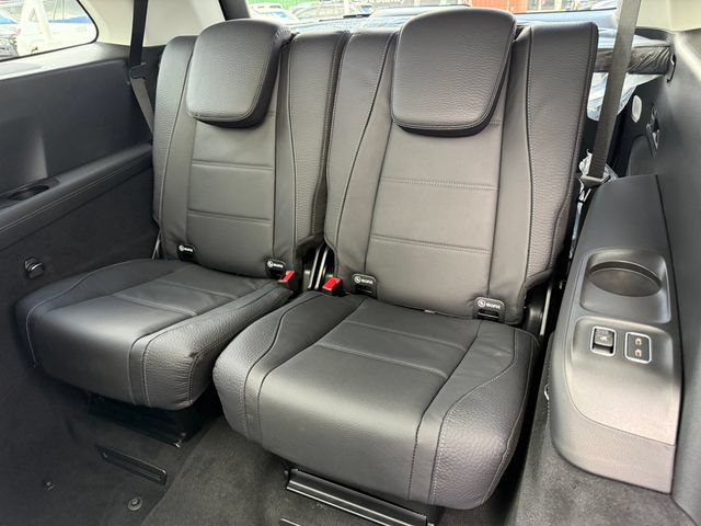 New 2025 Mercedes-Benz GLS 450 4MATIC image 6