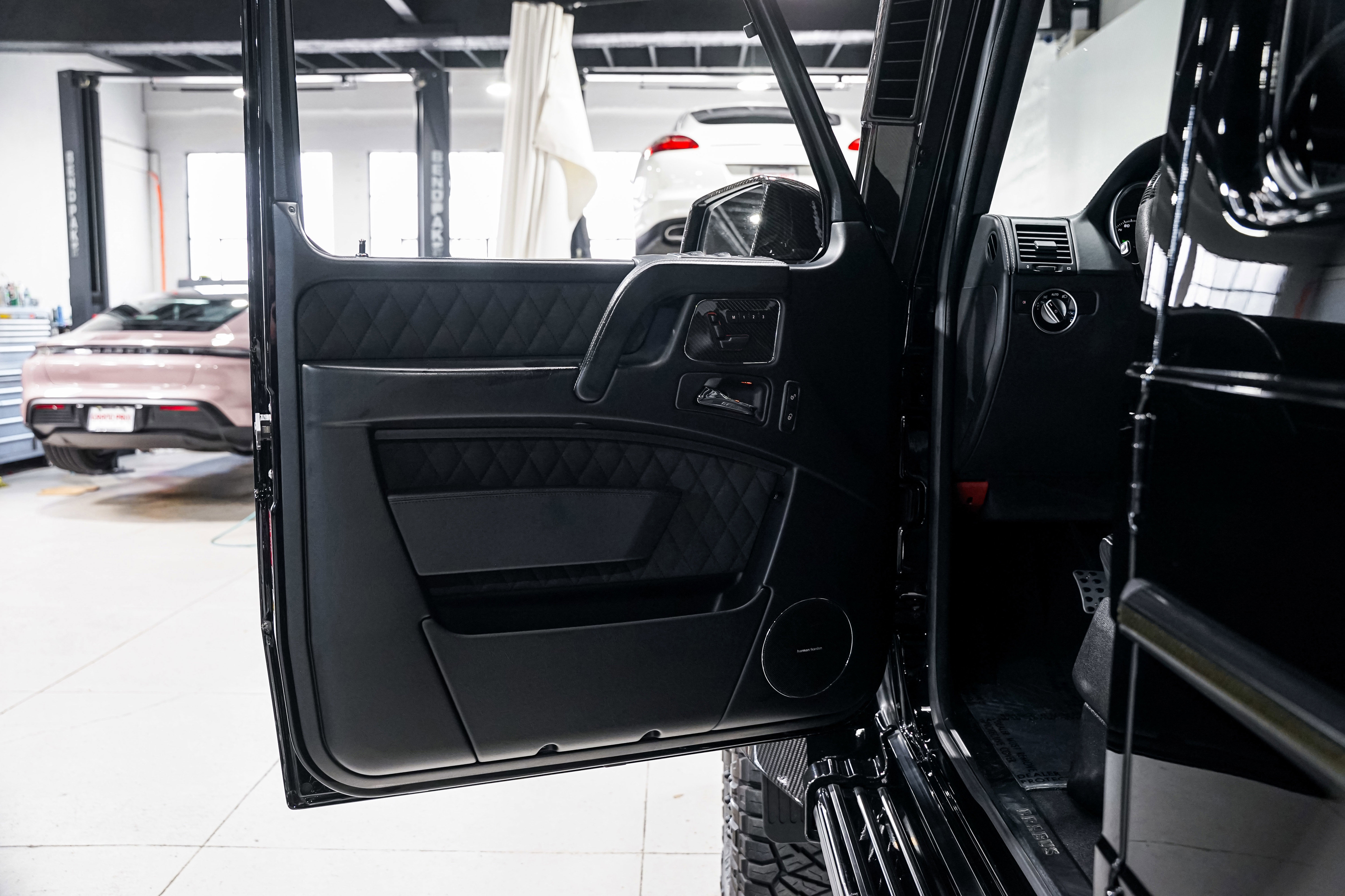 Used 2017 Mercedes-Benz G 550 Squared image 26