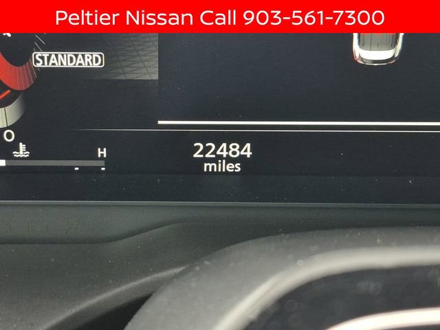 Certified 2025 Nissan Rogue SL image 32