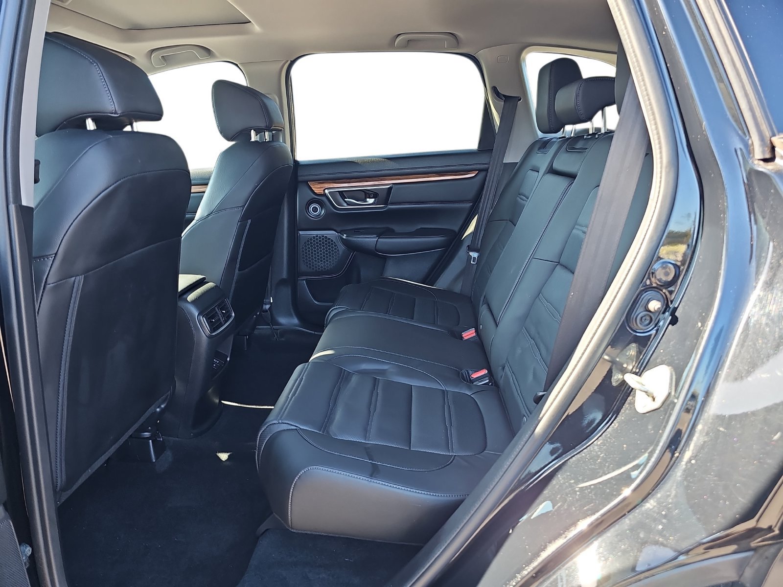 Used 2020 Honda CR-V Touring image 14