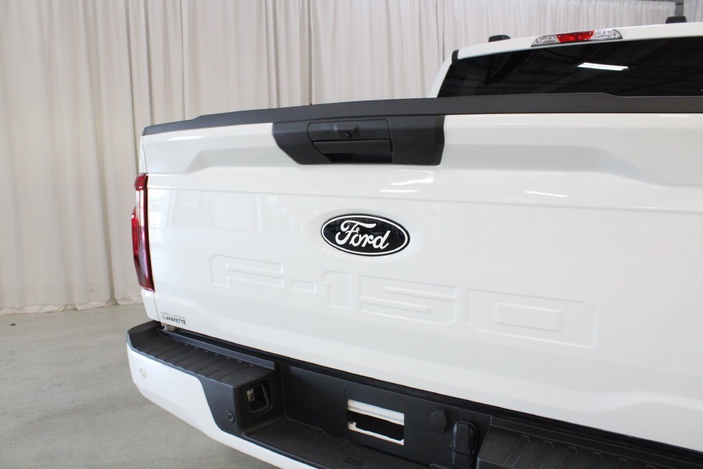 New 2026 Ford F150 XLT w/ XLT Black Appearance Package AWD/4WD image 30