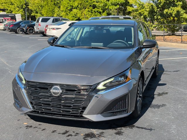 Used 2025 Nissan Altima 2.5 SV FWD image 29