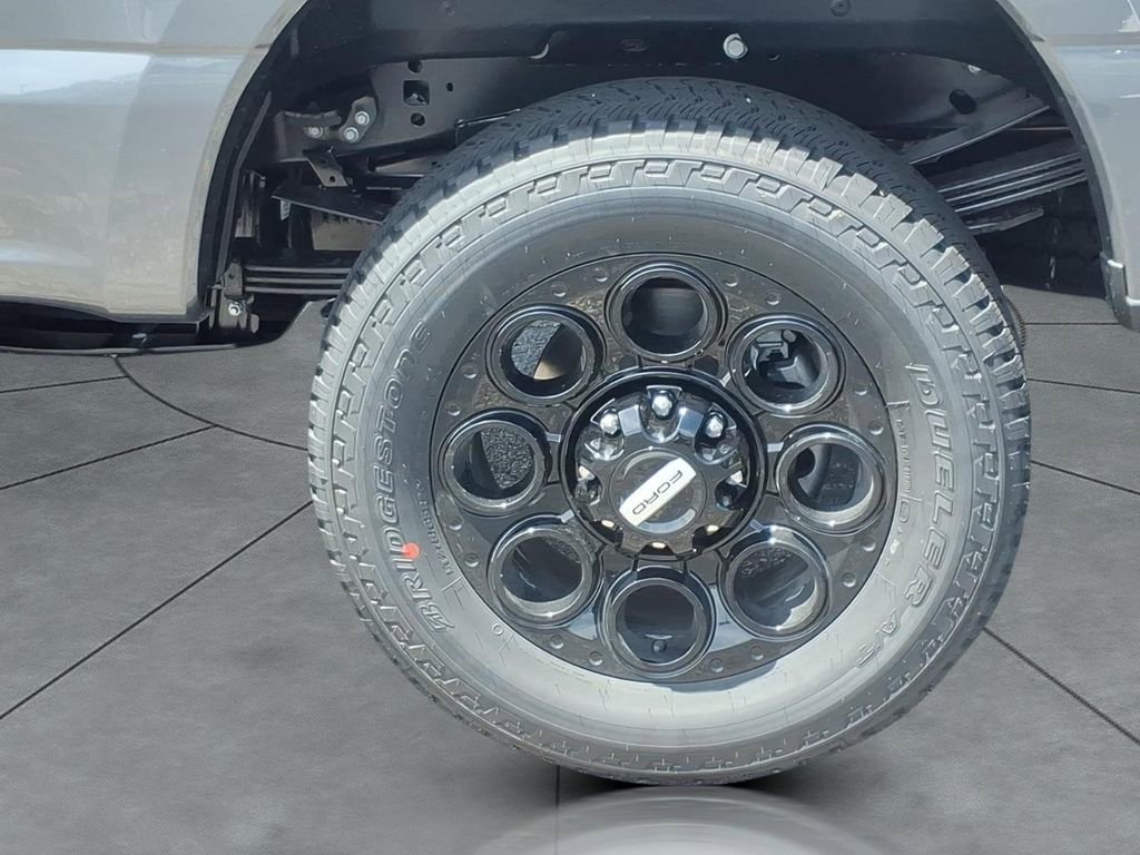 New 2026 Ford F350 Lariat w/ Black Appearance Package AWD/4WD image 4