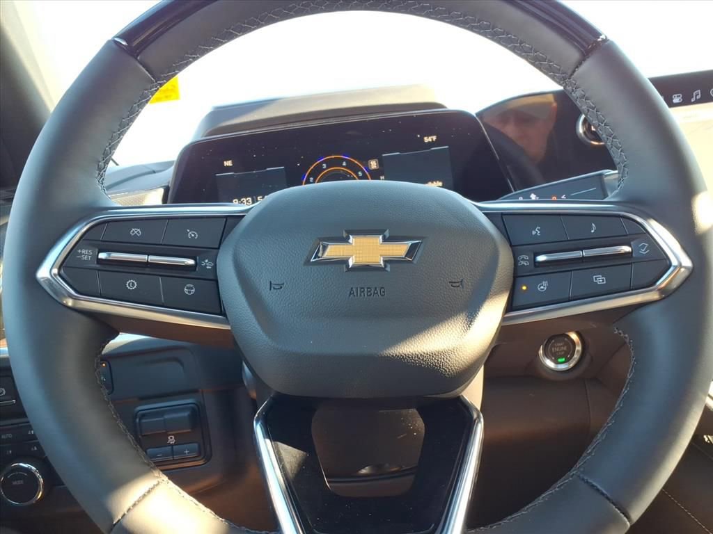 New 2026 Chevrolet Suburban Premier image 18