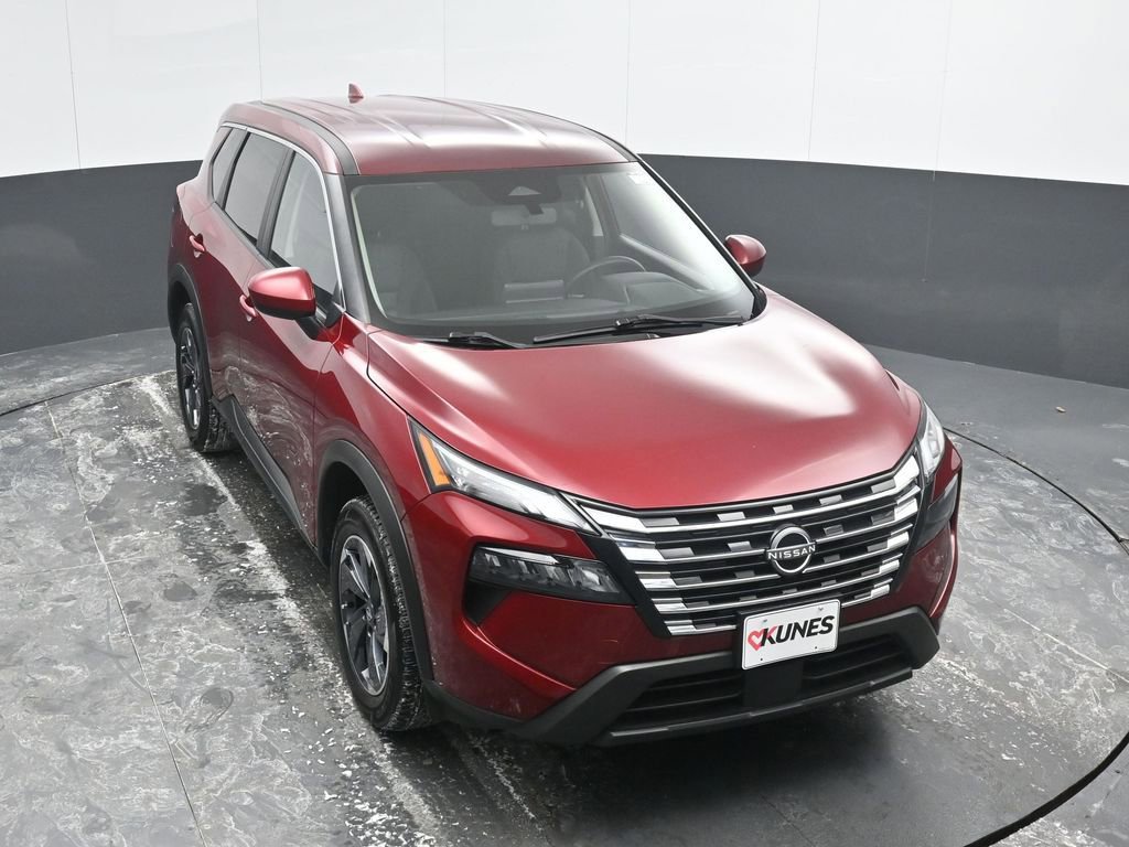 Used 2024 Nissan Rogue SV image 42