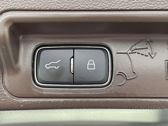 Certified 2022 Ford Explorer King Ranch w/ Class IV Trailer Tow Package image 10