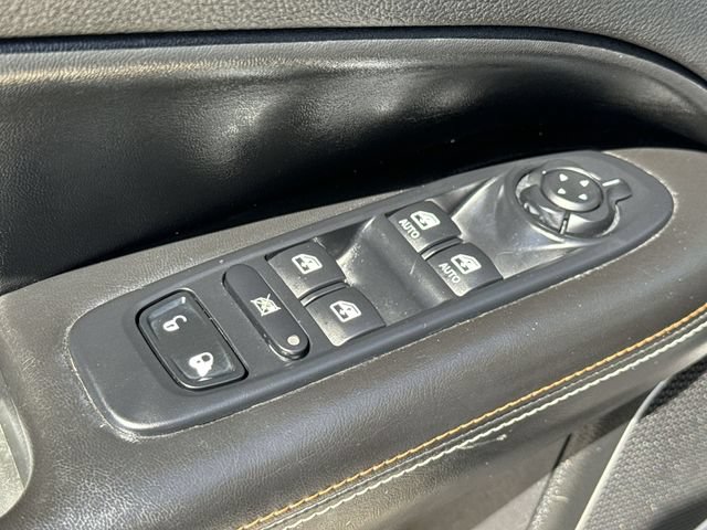 Used 2018 Jeep Compass Latitude w/ Popular Equipment Group FWD image 17