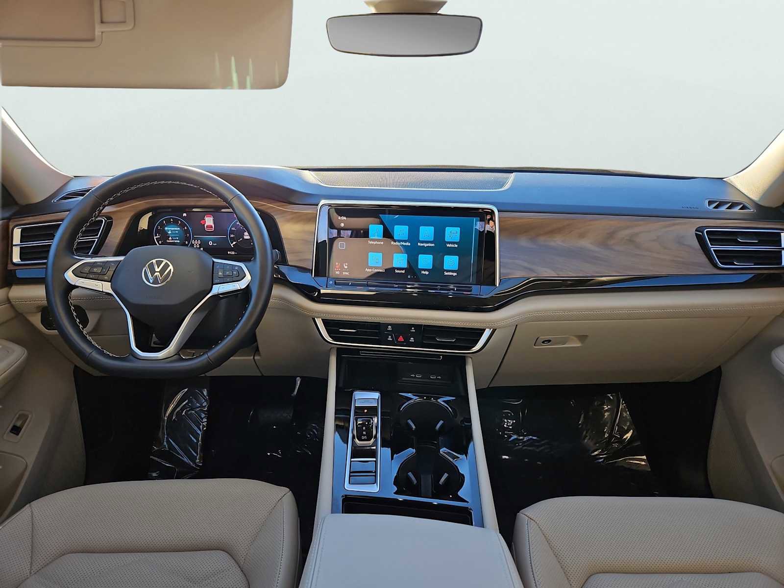 Certified 2025 Volkswagen Atlas SE image 11