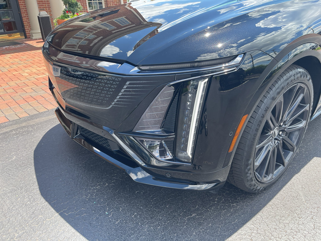 Used 2026 Cadillac Lyriq V w/ LPO, Floor Liner Package AWD/4WD image 3