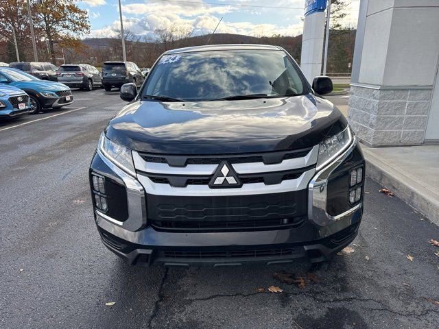Used 2024 Mitsubishi Outlander Sport SE AWD/4WD image 2