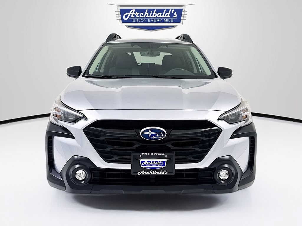 Used 2025 Subaru Outback Onyx Edition AWD/4WD image 2