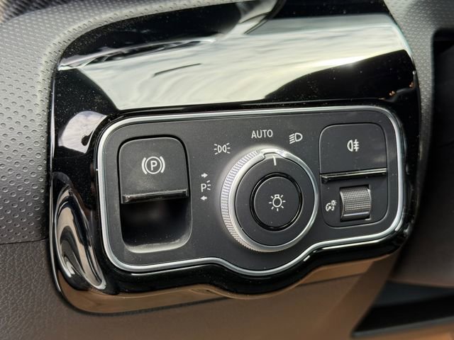 Certified 2025 Mercedes-Benz CLA 250 4MATIC image 18