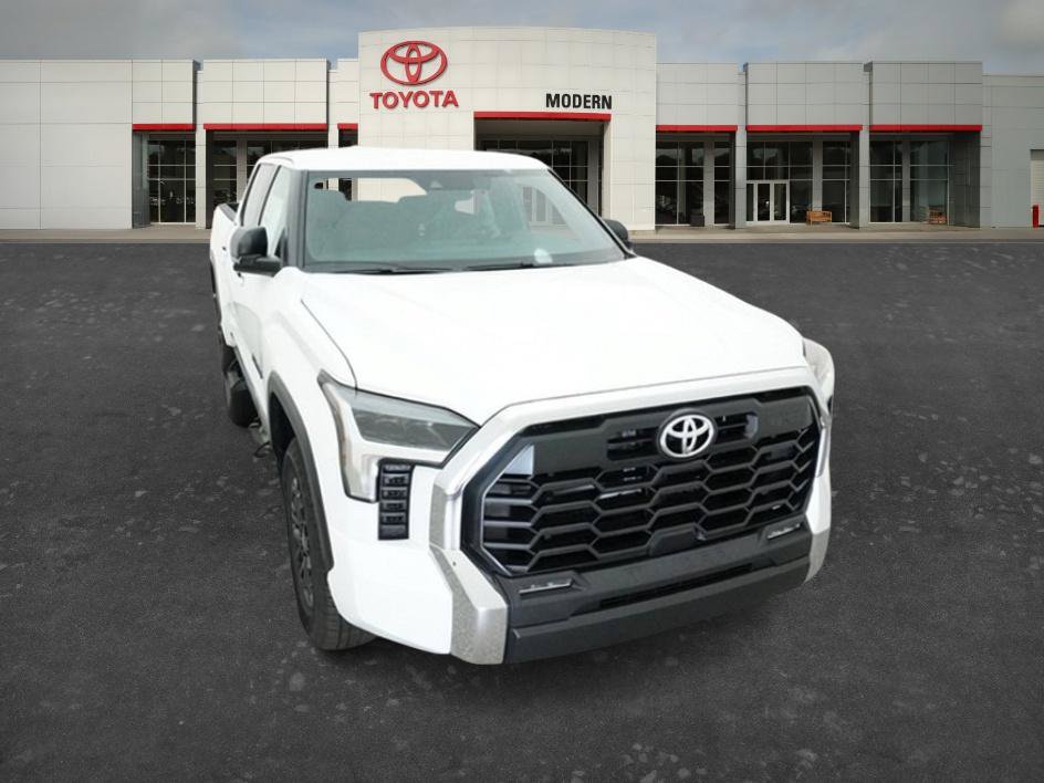 New 2026 Toyota Tundra SR5 w/ TRD Off-Road Package AWD/4WD image 4