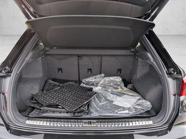 Certified 2025 Audi Q3 2.0T Premium Plus w/ Premium Plus Package image 6