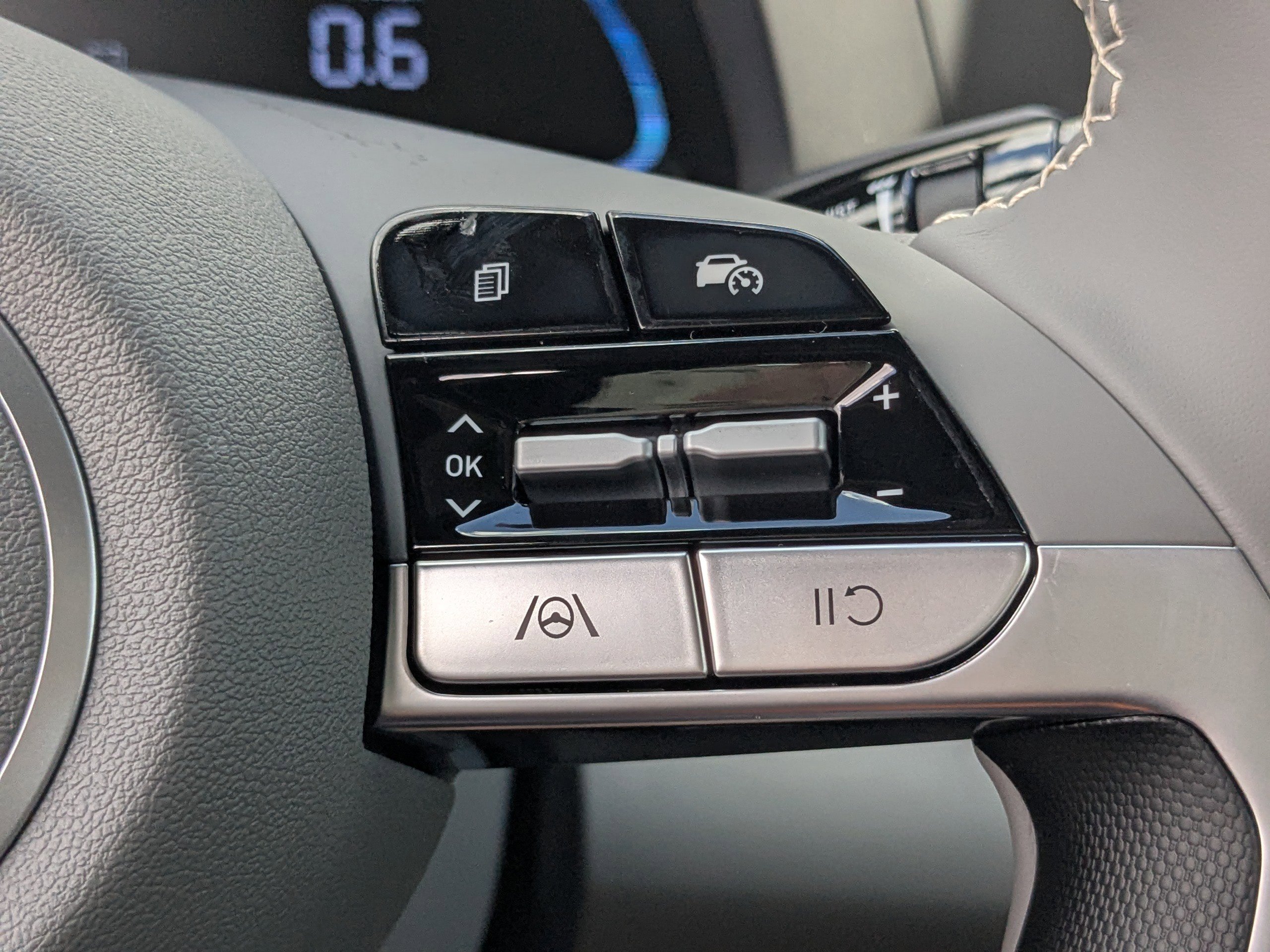 Used 2025 Hyundai Elantra Sport image 22