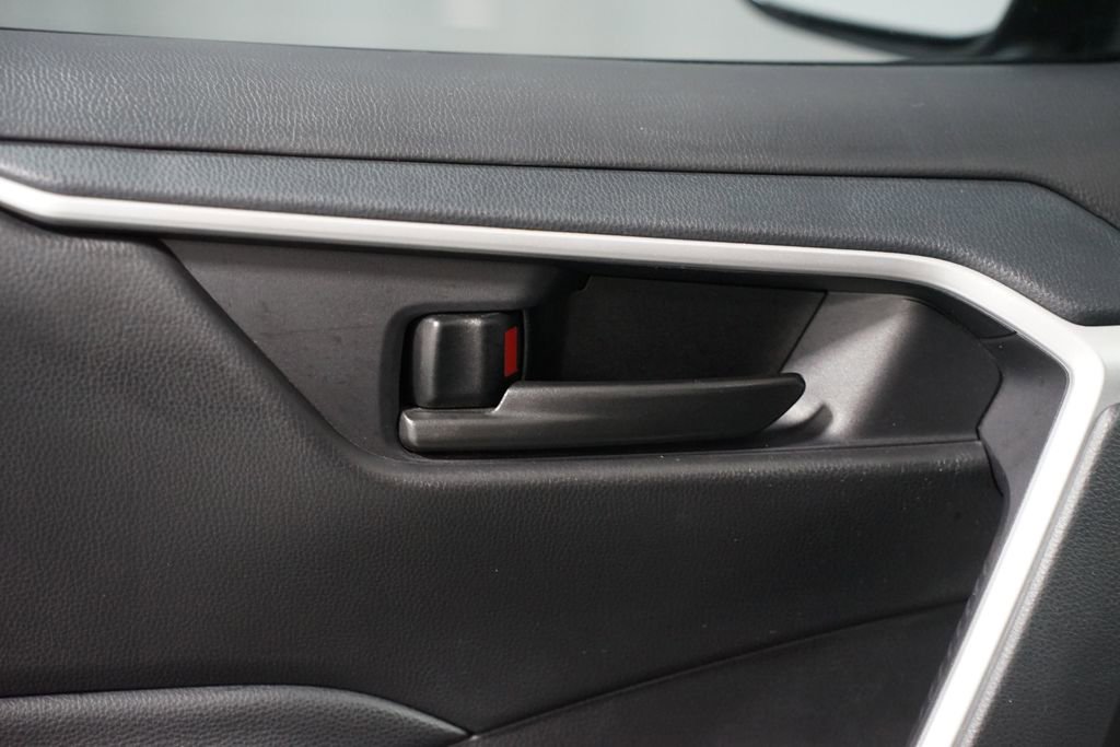 Certified 2024 Toyota RAV4 LE image 30