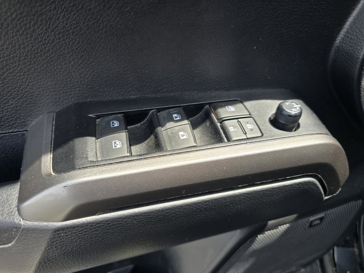 Used 2023 Toyota Tacoma Limited w/ Nightshade Package AWD/4WD image 20