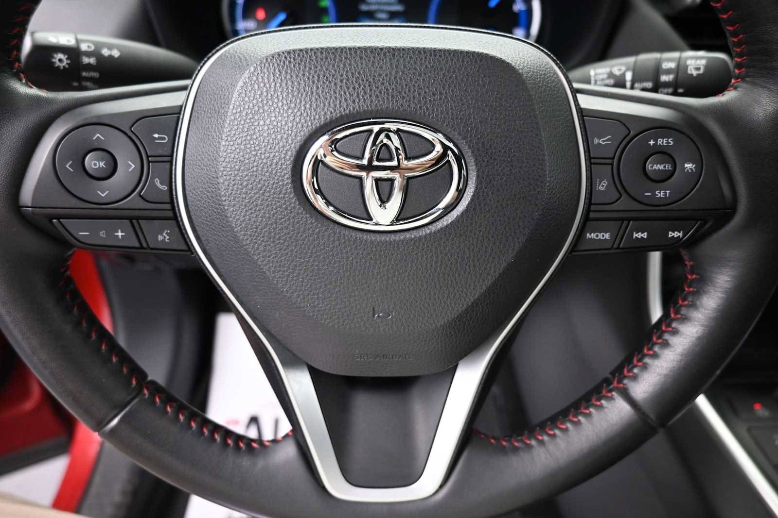 Used 2023 Toyota RAV4 SE w/ Weather & Moonroof Package AWD/4WD image 6
