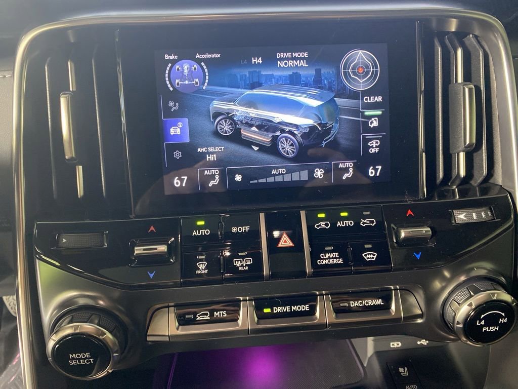 Certified 2025 Lexus LX 700h Overtrail w/ Accessory Package (Z1) AWD/4WD image 21
