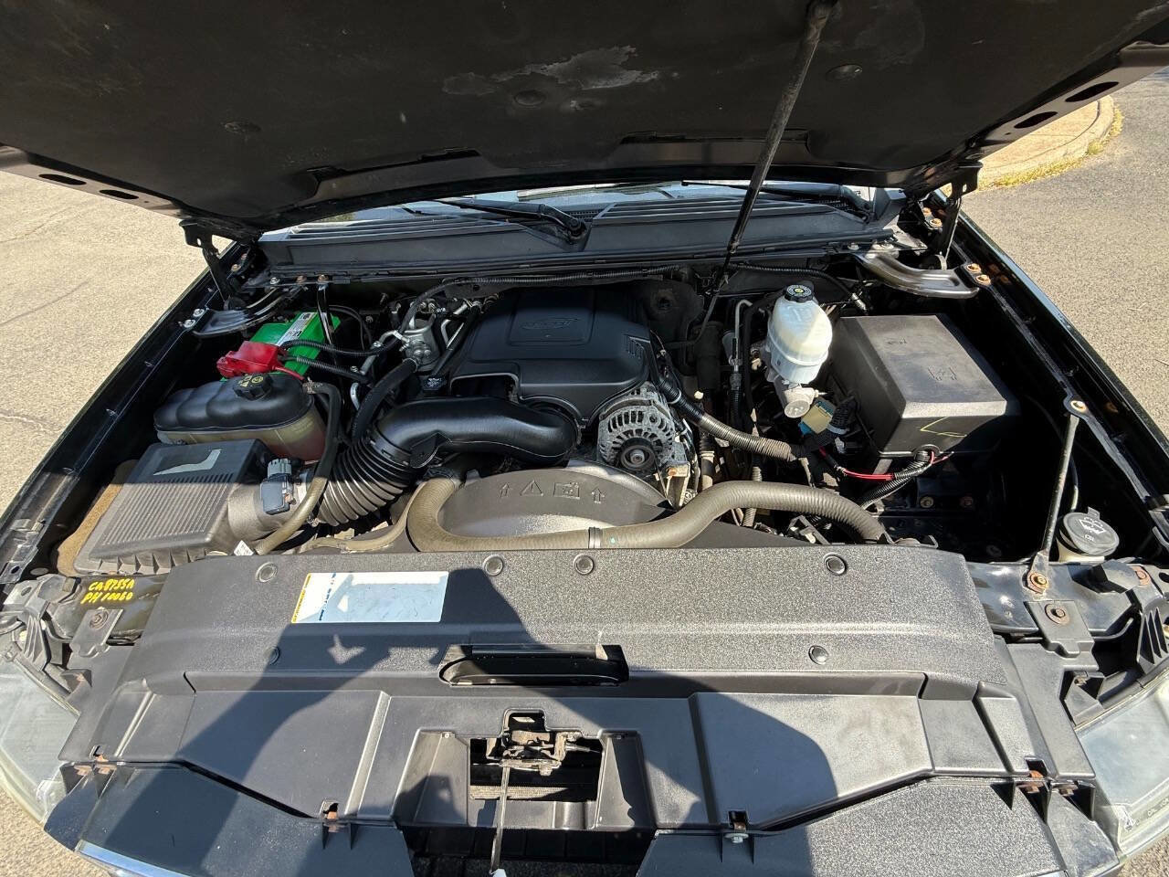 Used 2011 Chevrolet Suburban 2500 w/ Skid Plate Package AWD/4WD image 20