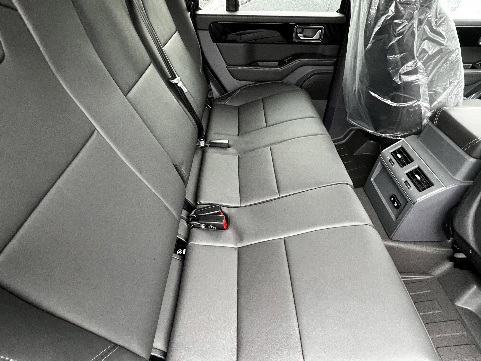 Used 2025 INEOS Grenadier image 27