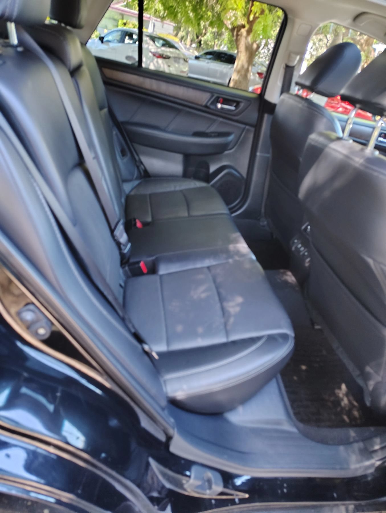 Used 2019 Subaru Outback 3.6R Limited w/ Popular Package #2 AWD/4WD image 22