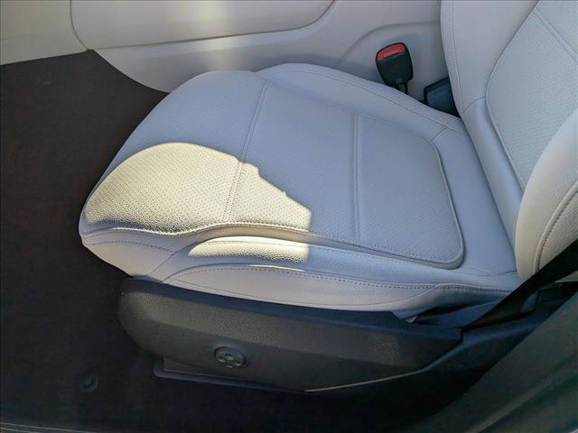 New 2026 Mercedes-Benz GLC 300 image 4