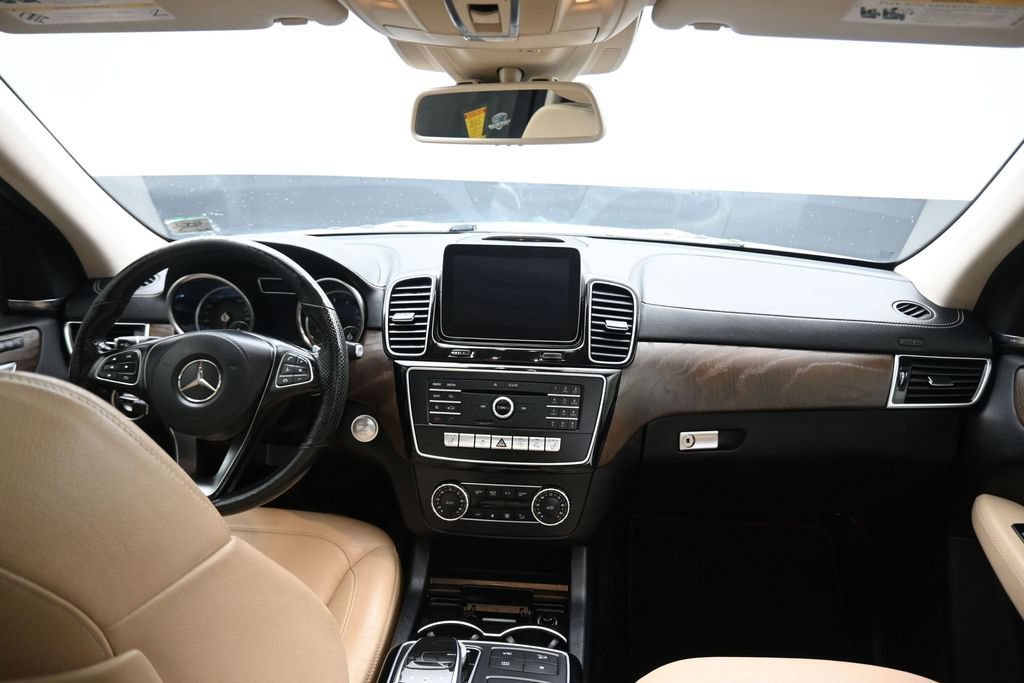 Used 2018 Mercedes-Benz GLS 450 4MATIC image 57