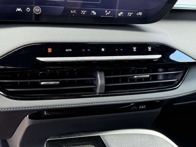 New 2026 Buick Enclave Sport Touring w/ Super Cruise Package AWD/4WD image 16