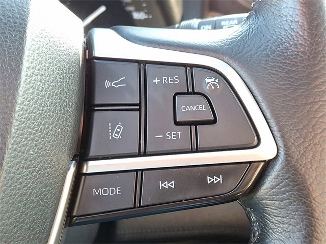 Used 2022 Toyota Sienna XLE image 23