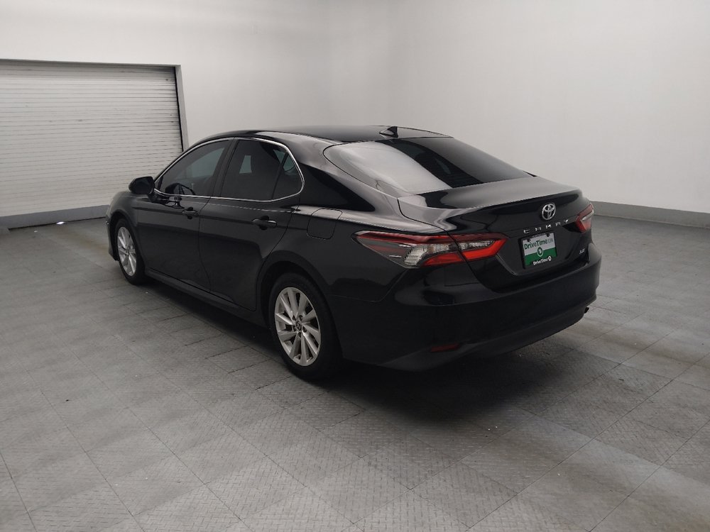 Used 2021 Toyota Camry LE FWD image 5