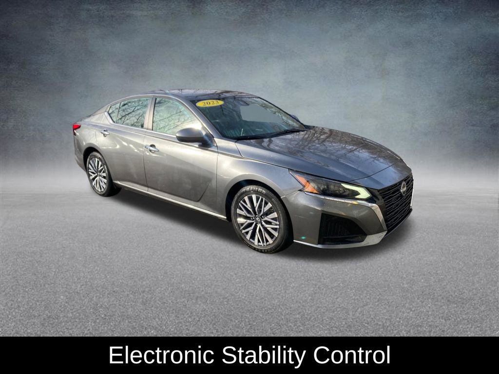 Used 2023 Nissan Altima 2.5 SV FWD image 9