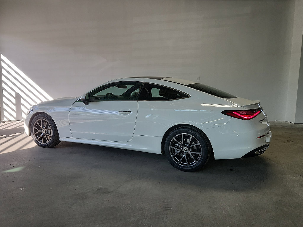 Used 2024 Mercedes-Benz CLE 300 4MATIC Coupe image 9