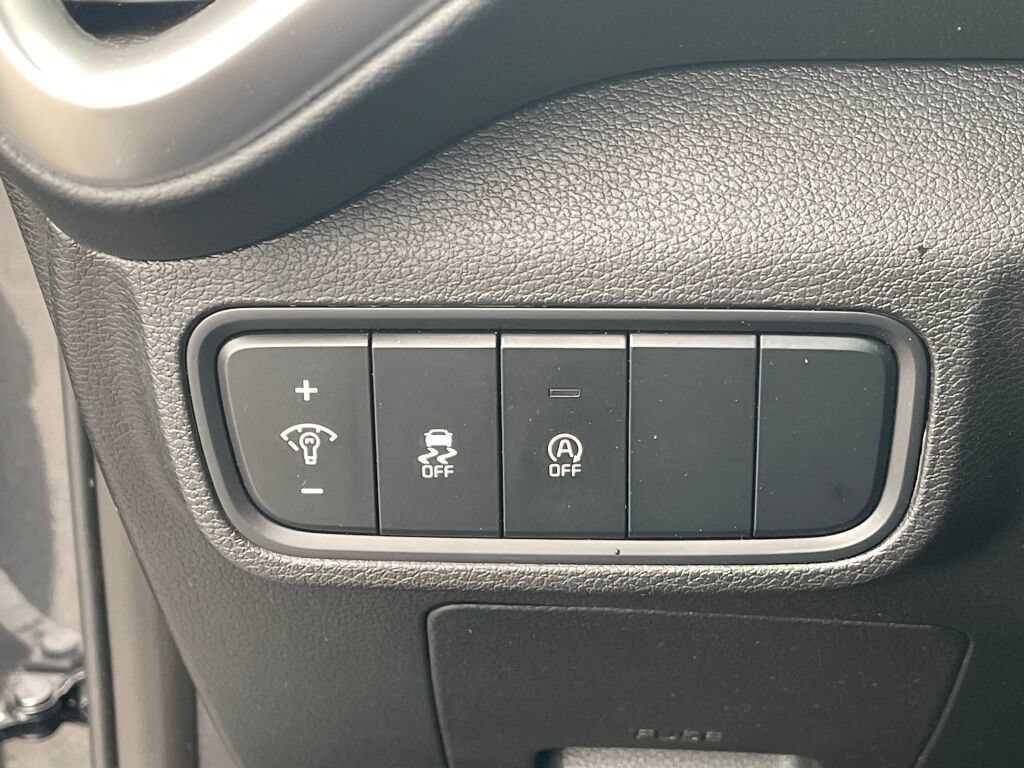 Used 2023 Kia Soul LX w/ Option Group 015 FWD image 24