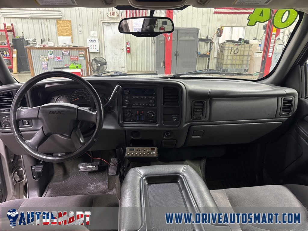 Used 2004 GMC Sierra 1500 SLE w/ Light Duty Power Package image 32