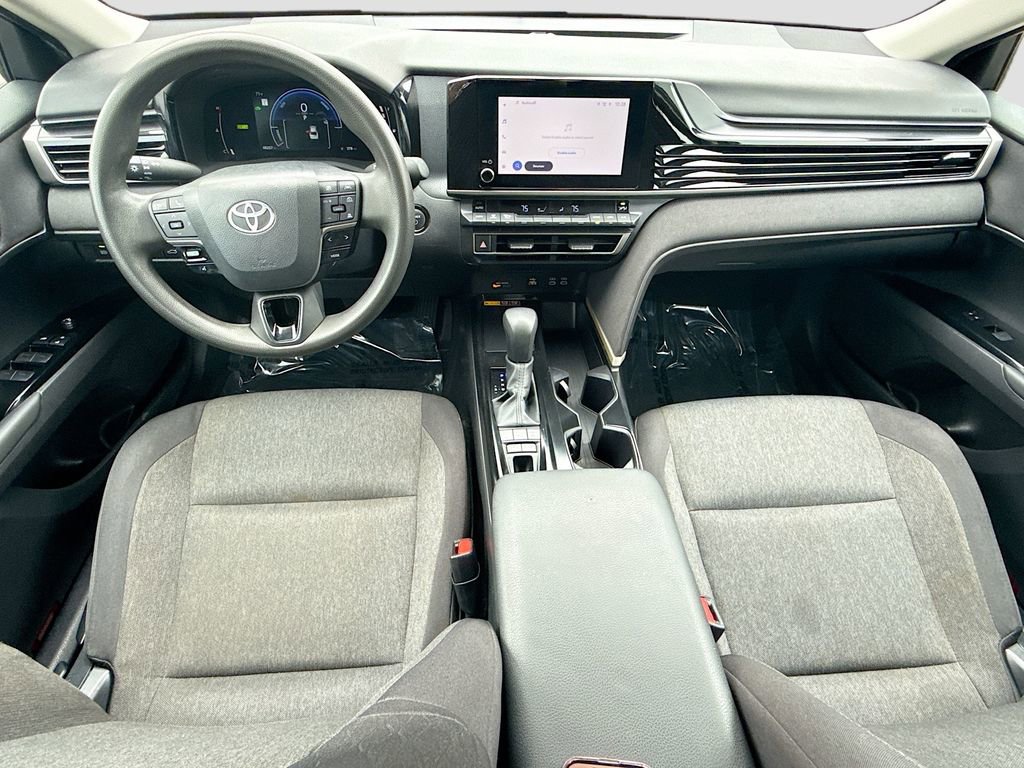 Used 2025 Toyota Camry LE image 14