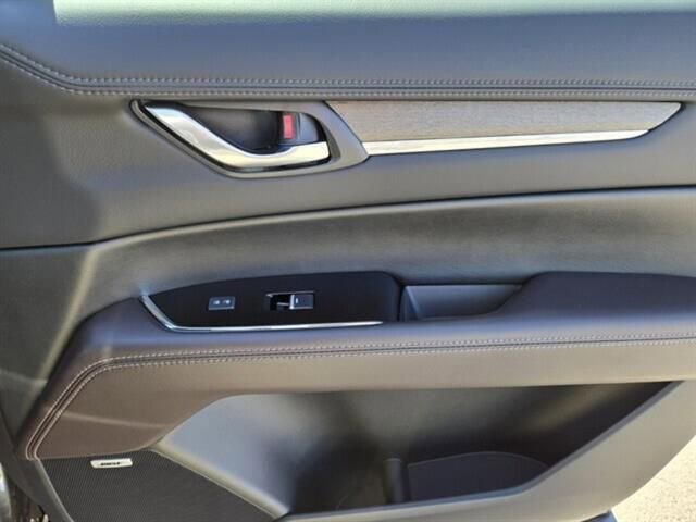 Used 2025 MAZDA CX-5 Signature image 22