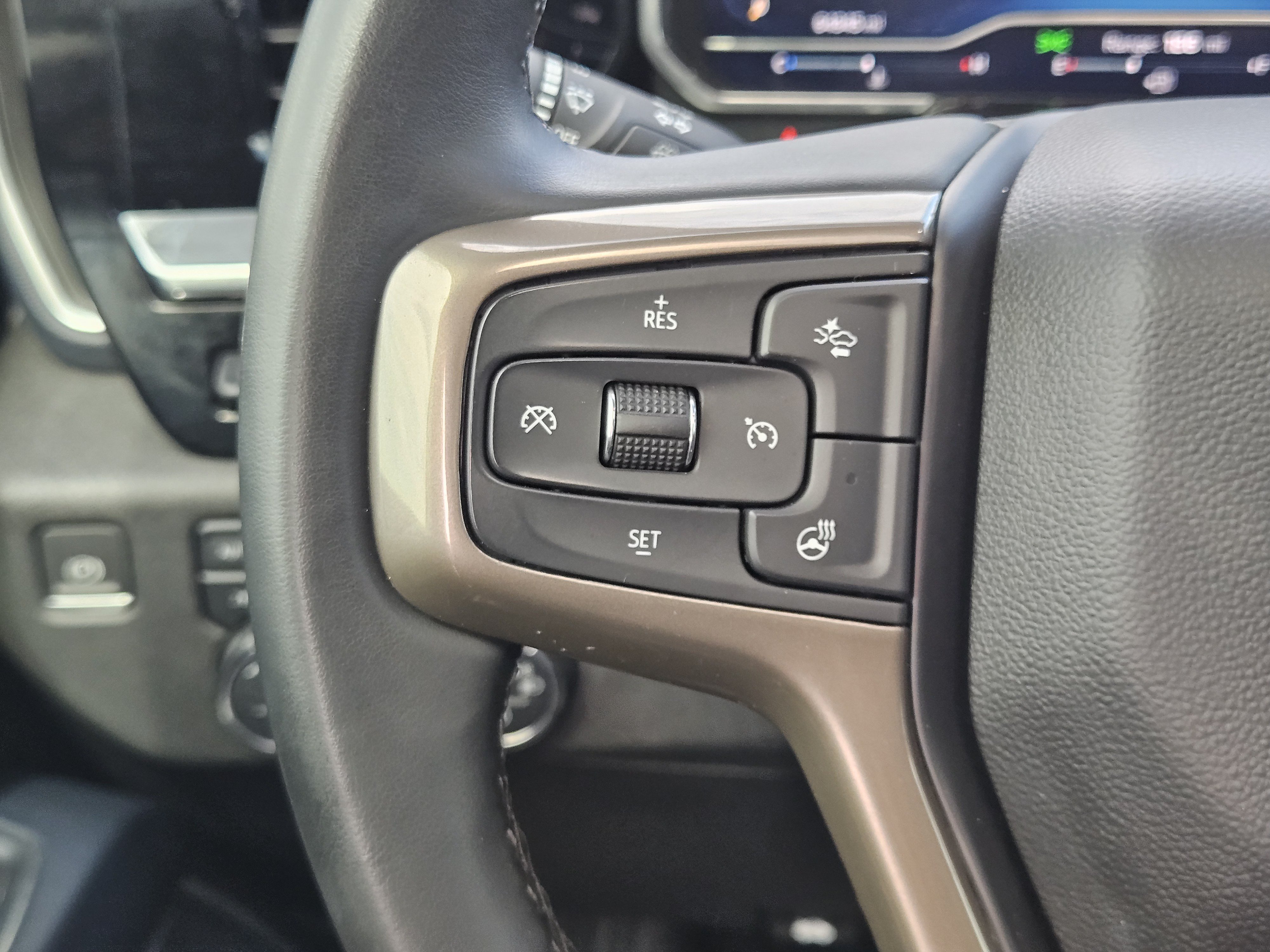Used 2024 Chevrolet Silverado 3500 High Country w/ High Country Premium Package AWD/4WD image 28
