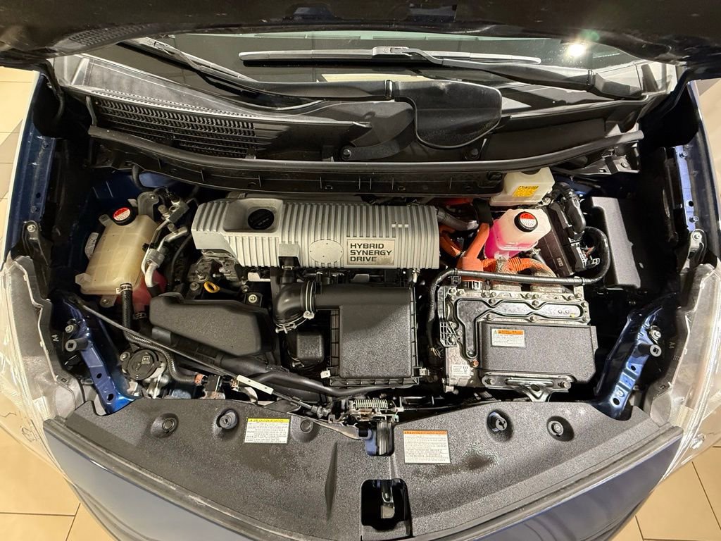 Used 2015 Toyota Prius V Three image 10