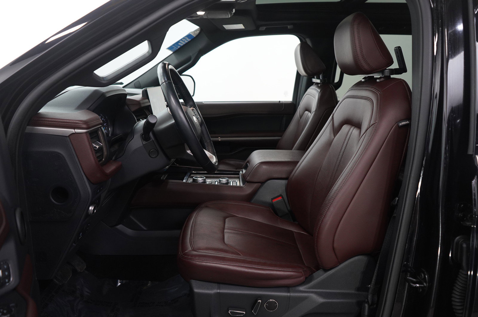 Used 2022 Ford Expedition Max Limited image 16