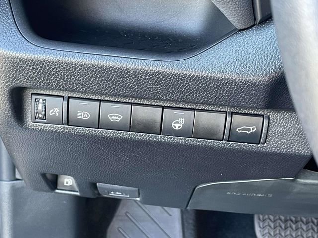 Used 2023 Toyota RAV4 SE w/ Convenience Package AWD/4WD image 20
