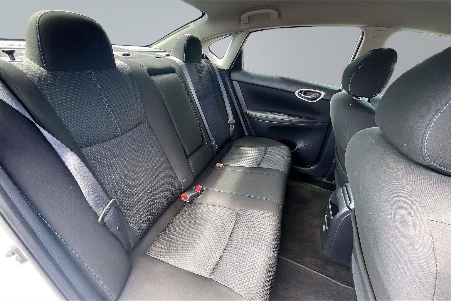 Used 2018 Nissan Sentra SR w/ SR Midnight Edition Package FWD image 27
